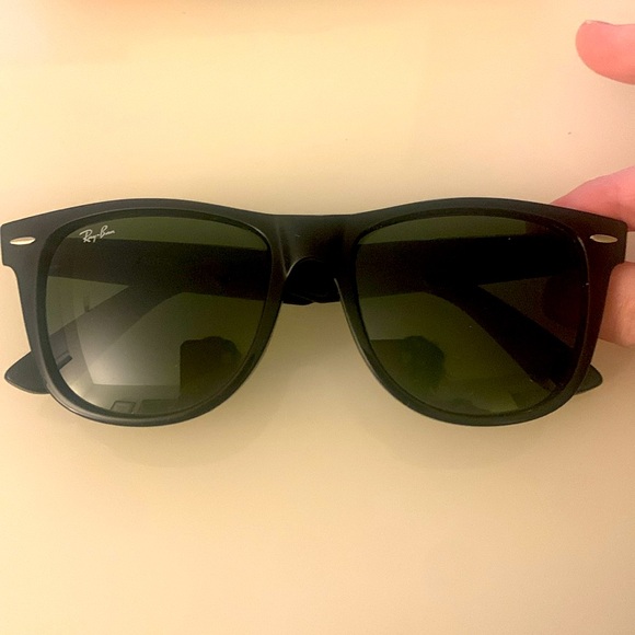 Ray-Ban Wayfarers Original Black Sunglasses - Picture 2 of 13